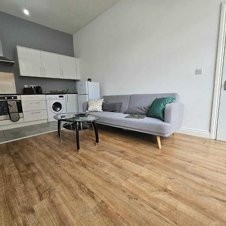 Bee Accommodations Backways Лестер Екстер'єр фото